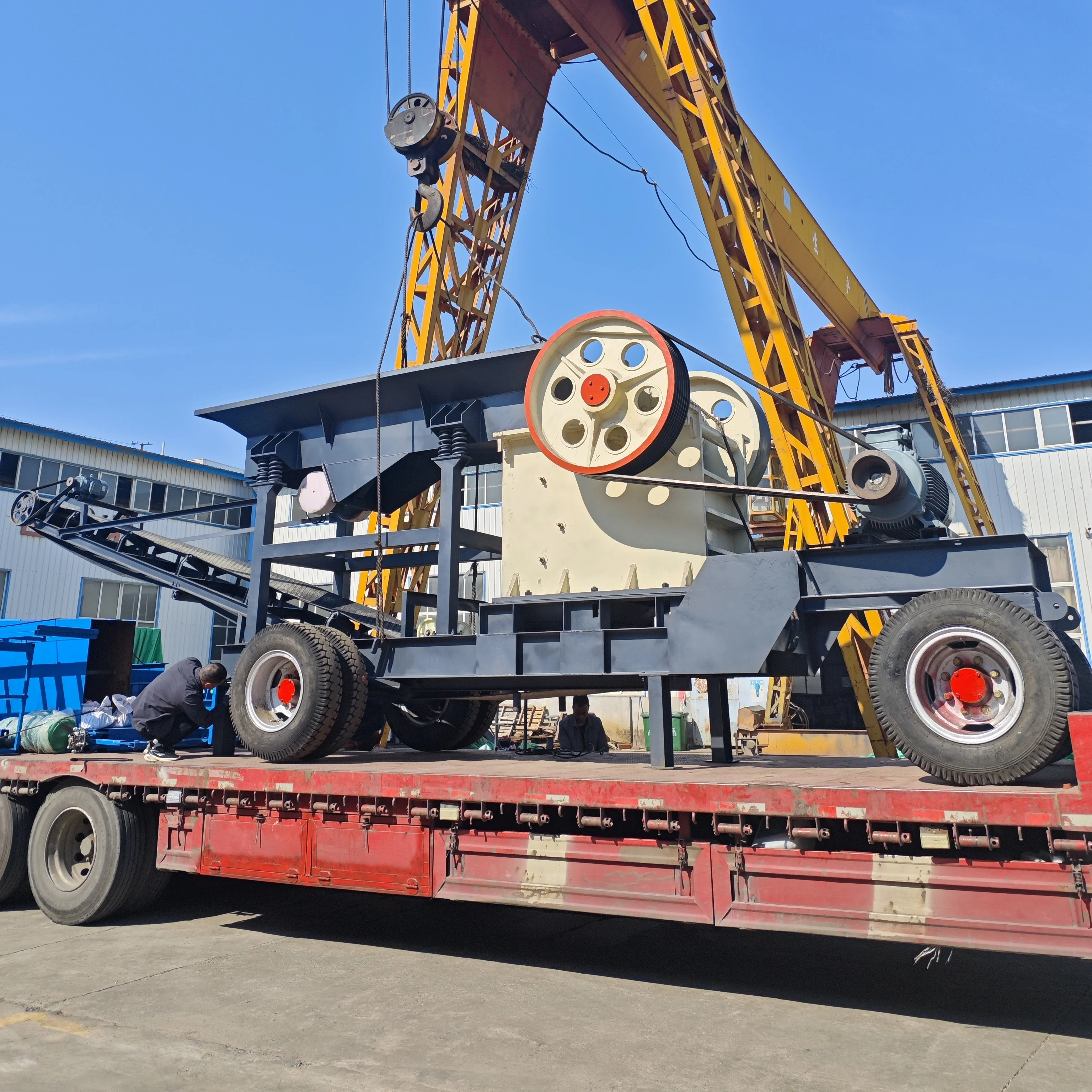 Mobile Jaw Crusher Mining Stone Crusher PE 300X500