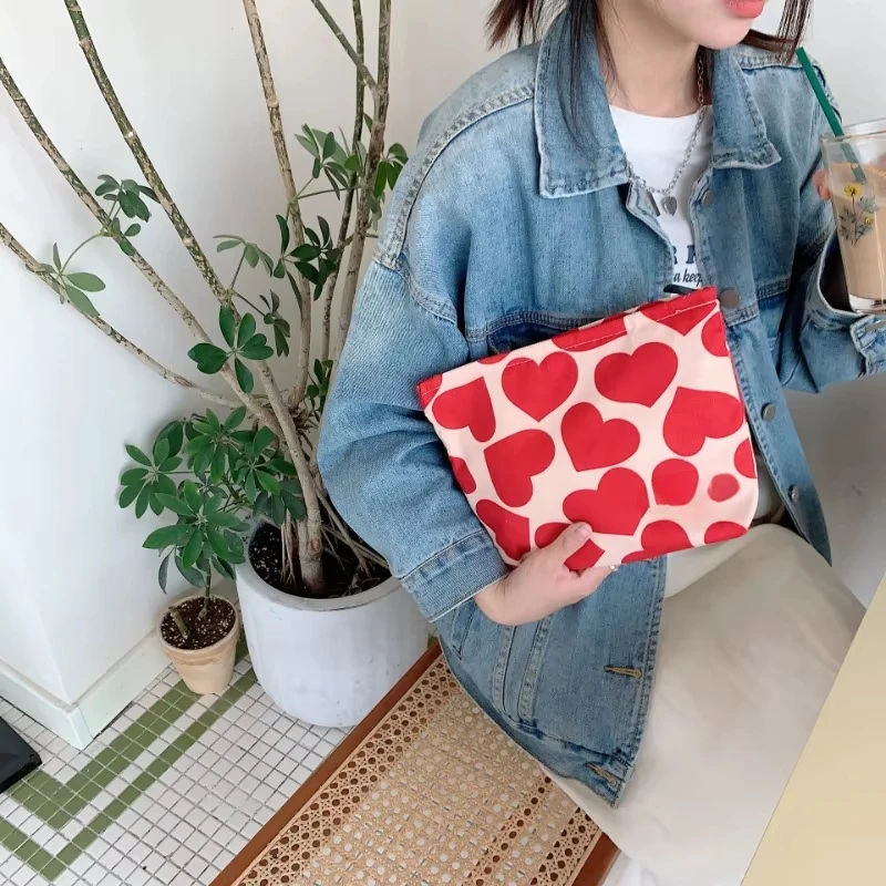 Estuche corazón de pana para niña – Accesorio estilo coreano - imagen 4