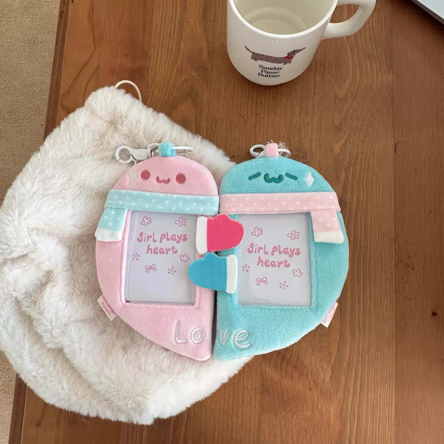 

Kawaii оригинальный плюшевый 3-дюймовый держатель для фотокарт Love Hug Kpop, фотоидол Polaroid, рукав для пары, подвеска для хранения канцелярских принадлежностей