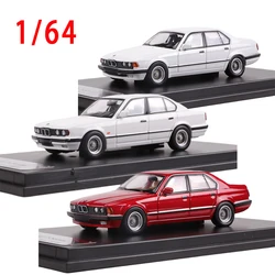 Diecast 1/64 Scale BMW 7 Series E32 E34 Car Model Alloy BMW E32 E34 Classic Car Model Collection Ornaments