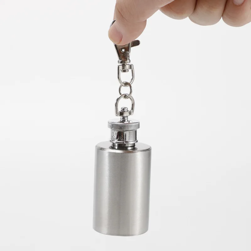 Portable 1oz Mini Hip Flask Stainless Steel Vodka Bottle Keychain Whisky Flagon