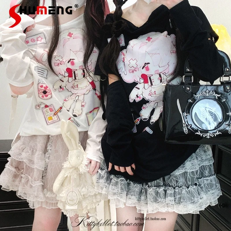 

Японская новая кавайная футболка с открытыми плечами, лоскутным дизайном, длинными рукавами, в стиле субкультуры, с многослойным воротником и мультяшным принтом, свободного кроя