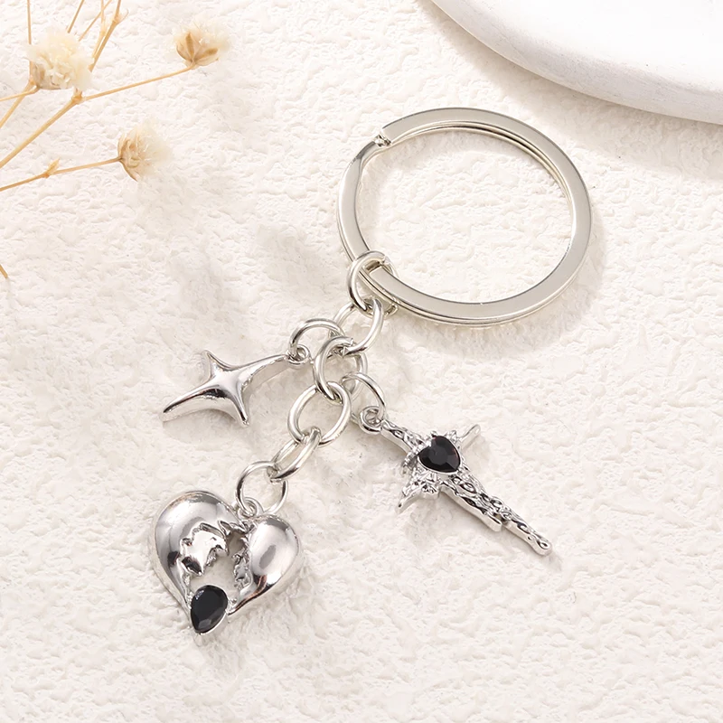 Y2K Cool Key Chains Punk Heart Cross Key Rings For Good Friendship Women Brithday Gift Handmade DIY Jewelry