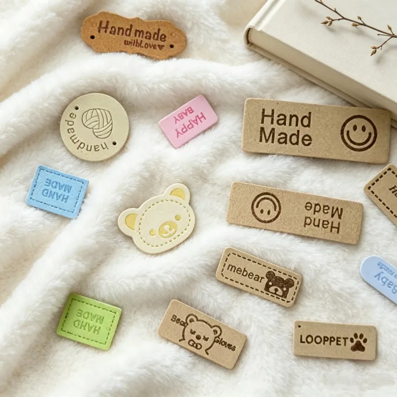 20Pcs Clothing Labels Baby Bear Pattern Embossed Tags Logo Customized DIY Flag PU Labels for Bags Garment Hats Accessories