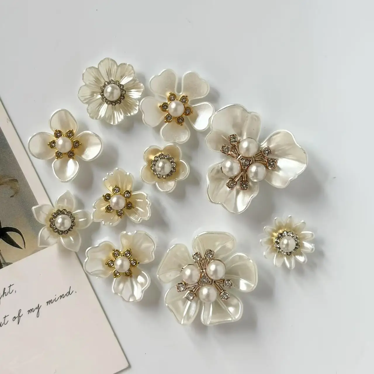 10Pcs Different White Pearl Flower Refrigerator Magnets for Home Decoration - Cute Magnets As Gifts and Presents