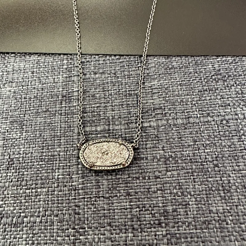 YEEVAA Geometric Natural Agate Grey Drusy Teeth Pendant Necklace for Women, Fashion Jewelry, Unique Gifts