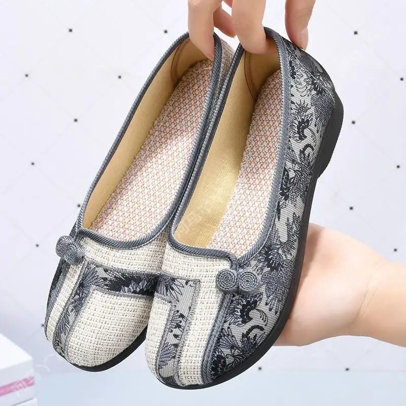 

Veowalk Women Casual Canvas Embroidered Ballet Flats Vintage Ladies Breathable Chinese Cotton Embroidery Slip on Ballerina Shoes