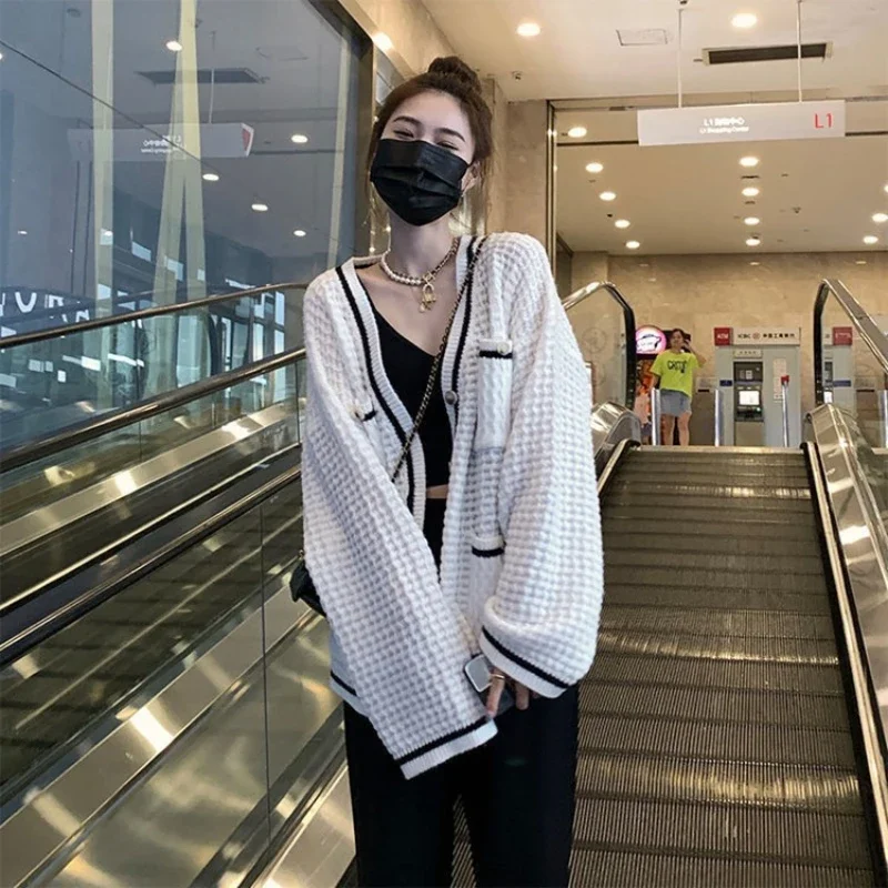 Nova moda outono e inverno feminino elegante manga longa cardigan camisola casual único breasted com decote em v malhas topo