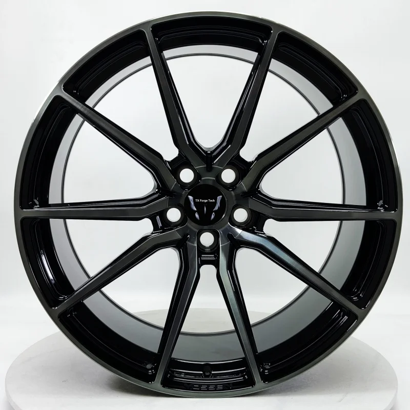 

Заводская распродажа, цельные ступицы из кованого алюминиевого сплава, диски с глянцевой черной обработанной поверхностью и серой краской OEM ODM