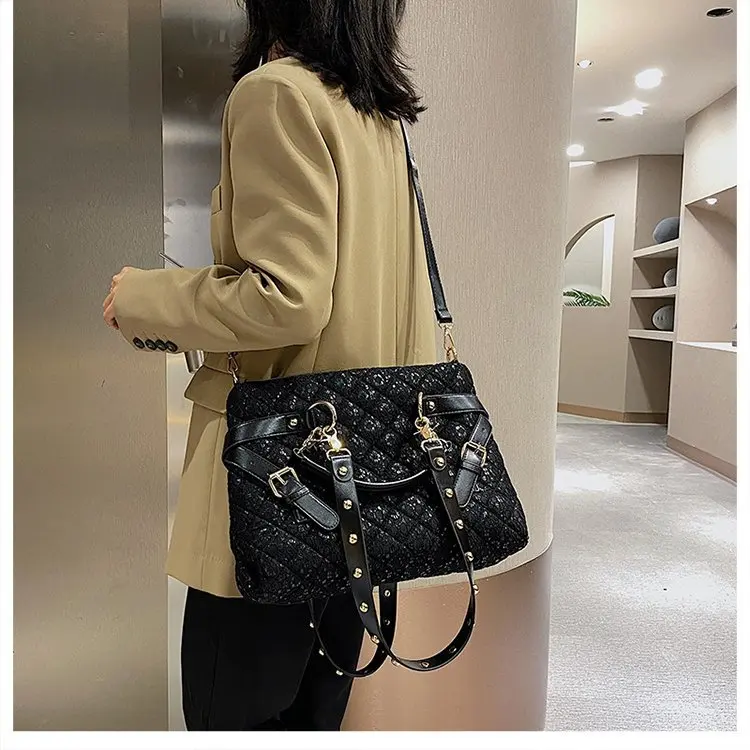 حقيبة حمل متعددة الاستخدامات للنساء حقيبة كتف كبيرة متعددة الاتجاهات حقيبة حمل كاجوال حقيبة يد عصرية محفظة جلدية واسعة