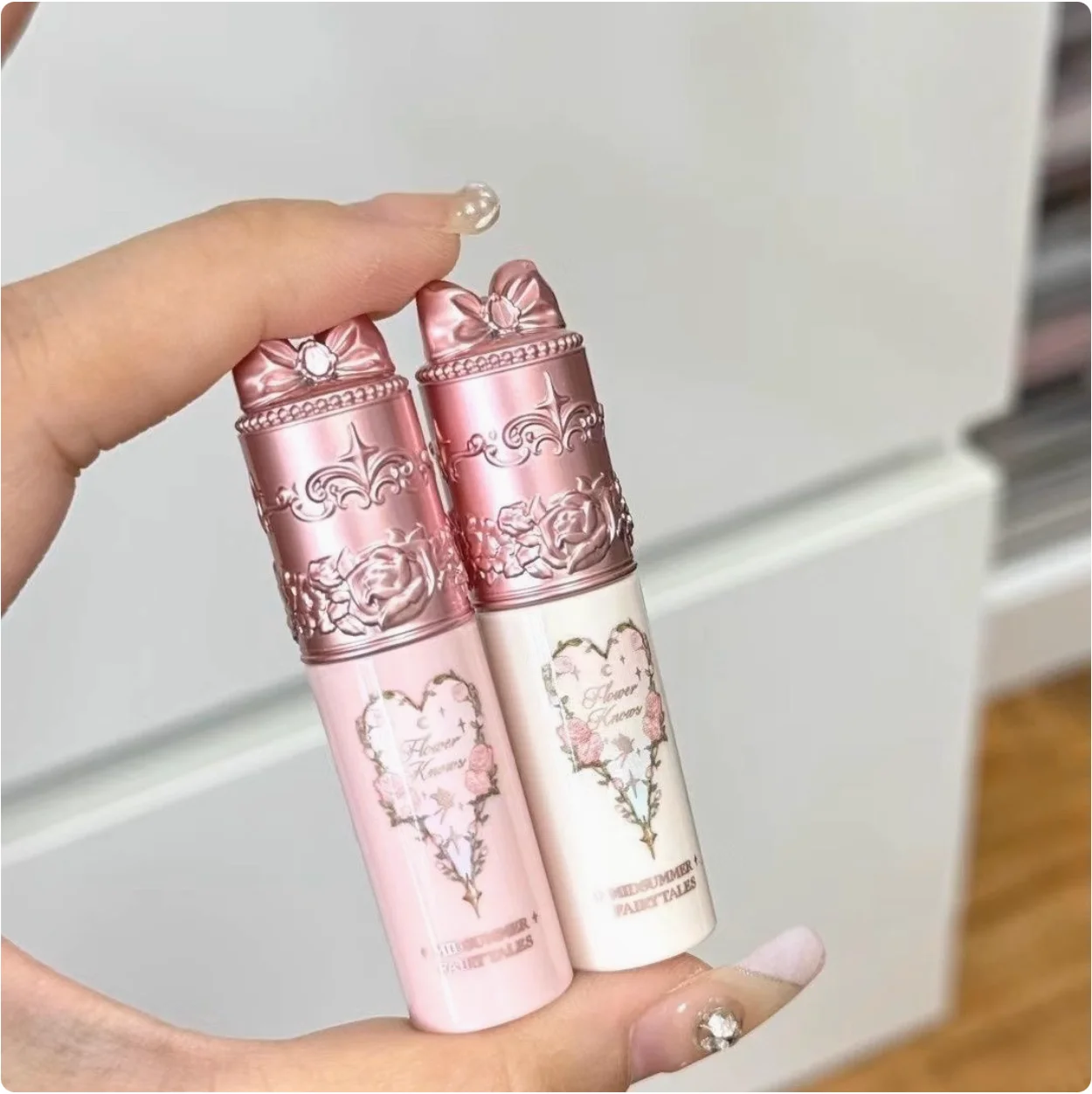 花が知っている-真夏のおとぎ話のコレクション、液体コンシーラー、クリーム蛍光ペン、高カバレッジ、フェイスメイク、保湿化粧品