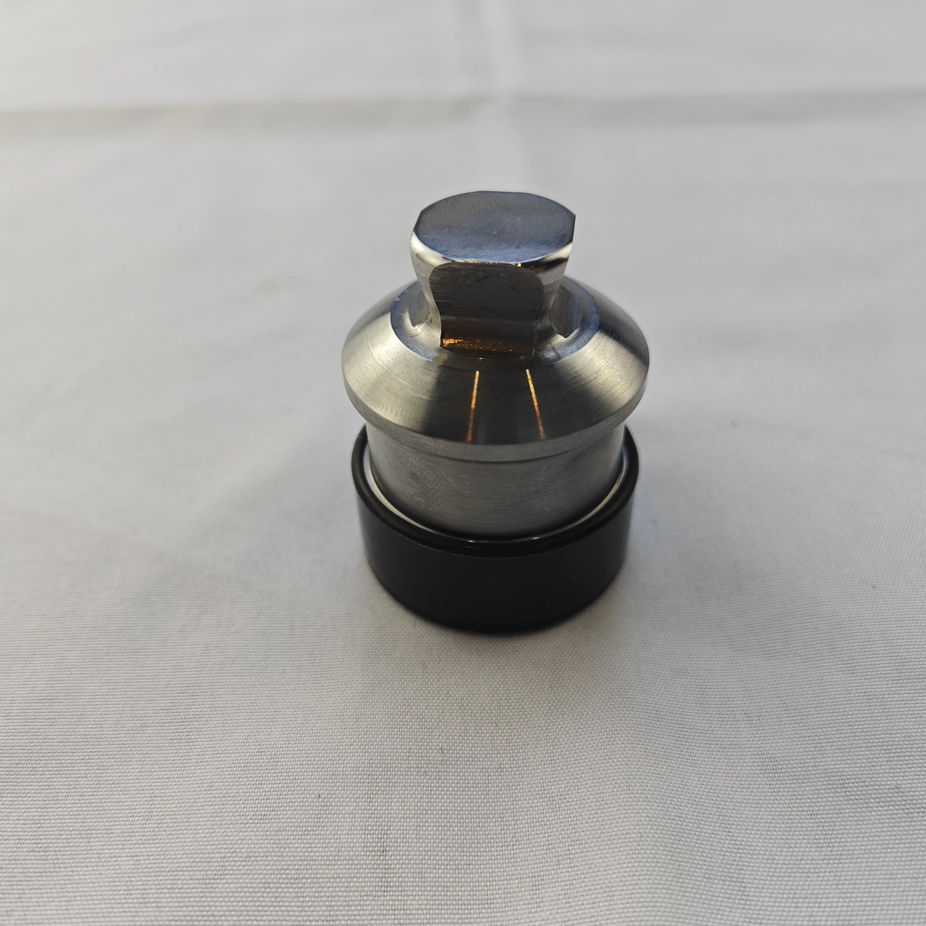 

Адаптер-пирамида для протезов из нержавеющей стали и титана, трубчатый, для медицинского применения, прошедший проверку безопасности 4P25