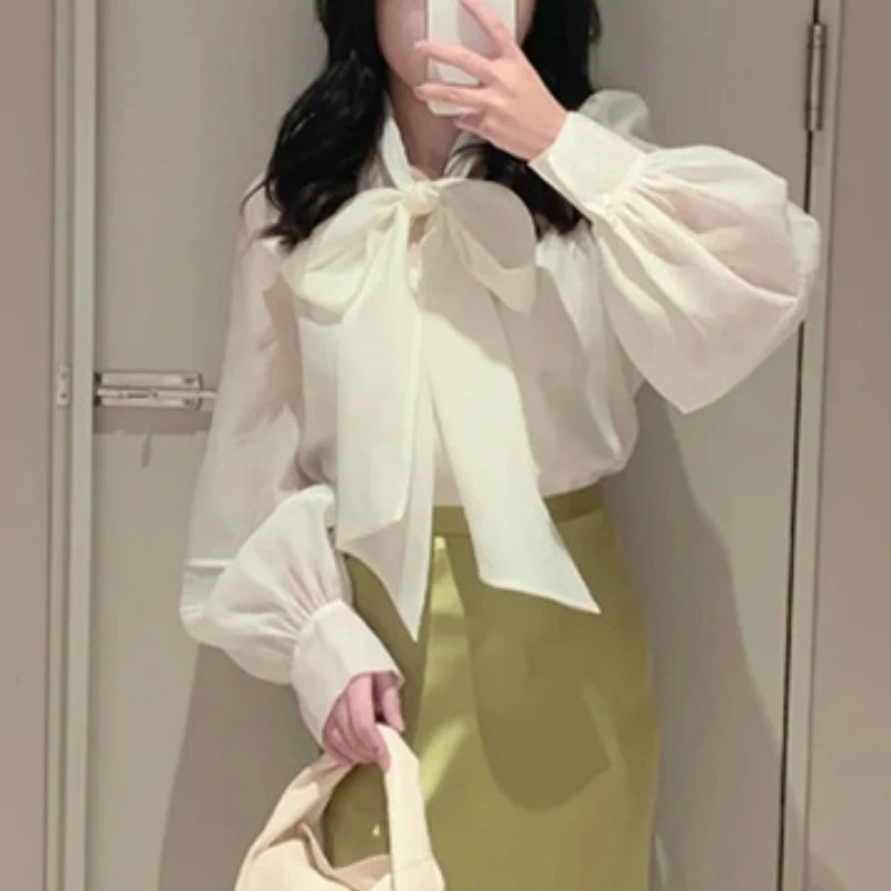 Kuzuwata Japan Lantern Sleeve Slim Blusa Feminina Large Bow Collar Solid Color Camisa 2024 Spring Yarn Trendy Exquisite Shirts