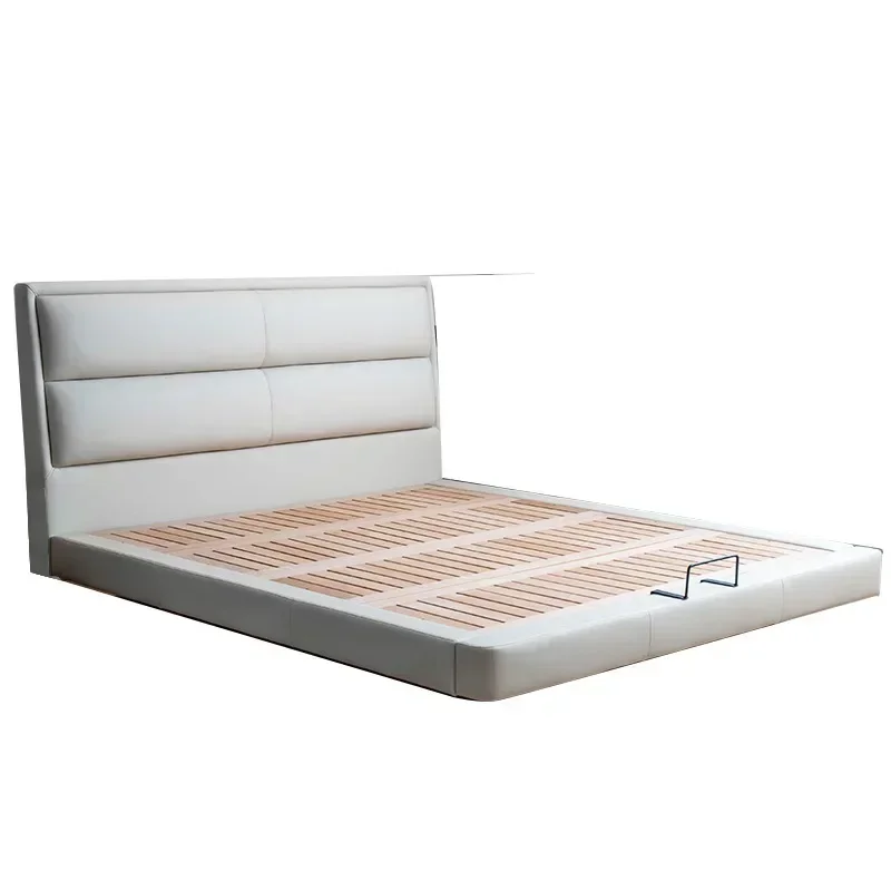 Italienisches minimalistisches, ultradünnes Nachttischbett. Schlafzimmerbett aus Rindsleder der ersten Schicht. Doppelbett
