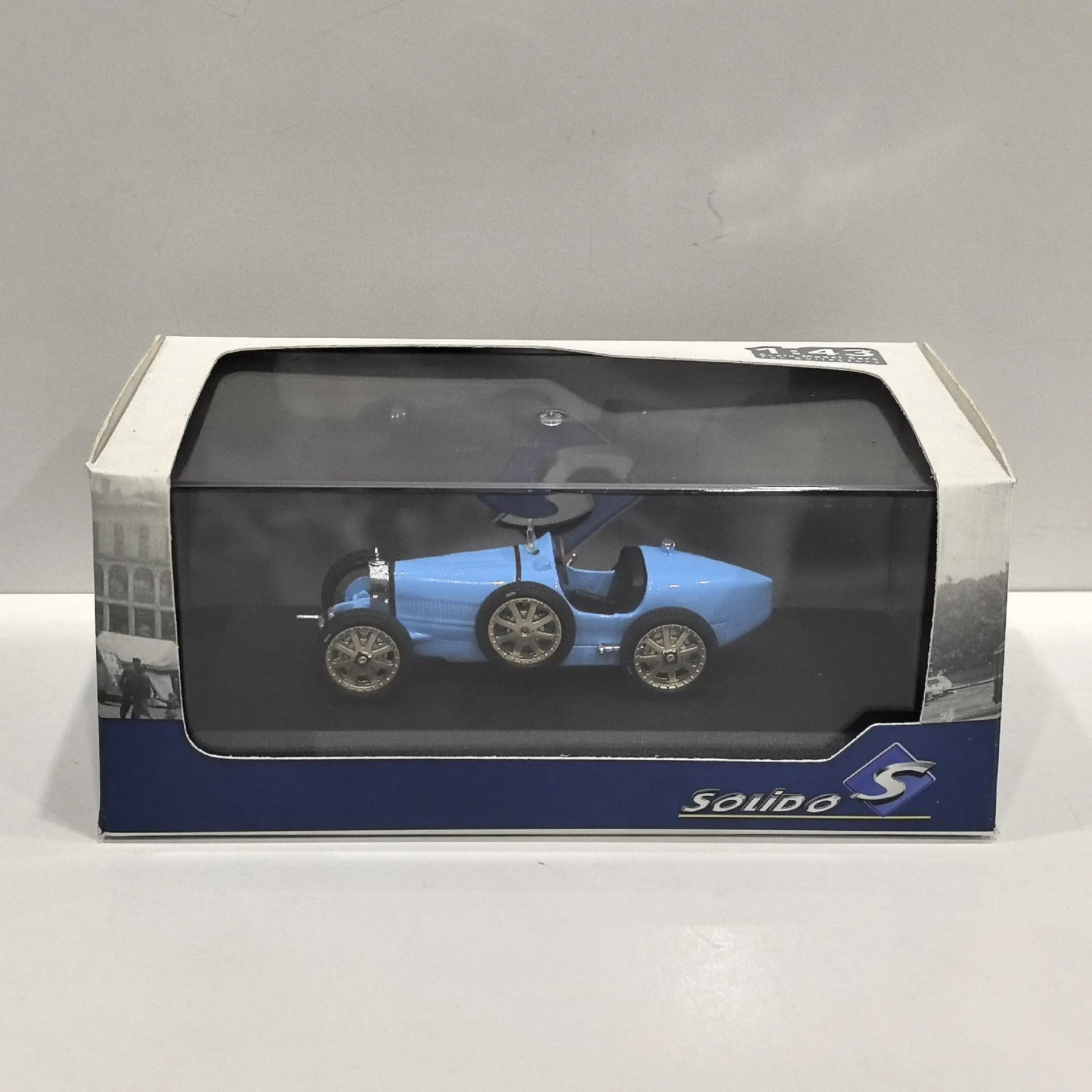 Diecast Solido 1/43…