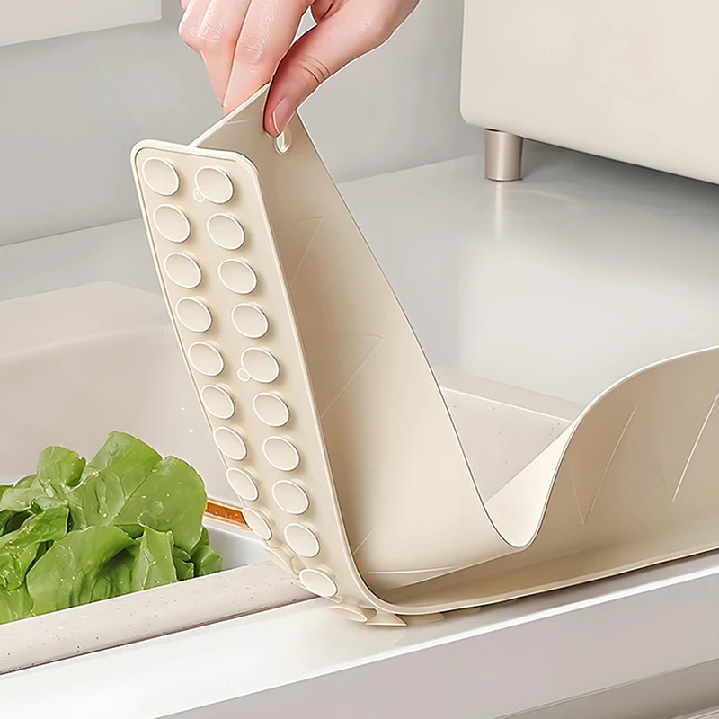 For Kitchen Island And Bathroom Silicone Sink Splash Guard With Suction Cup Sink Baffle Splash Guard Splash Protector  1 PCS