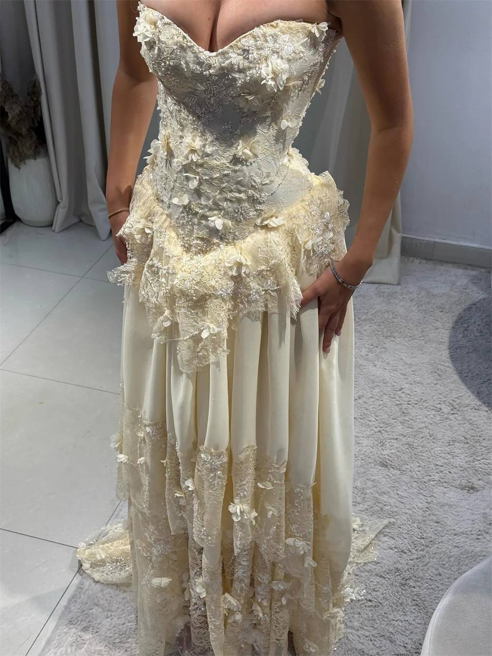 

Customized Simple Yellow Chiffon Evening Dress Formal Sweetheart Sleeveless Party Dress Sexy Straight Court Train Prom Dresses