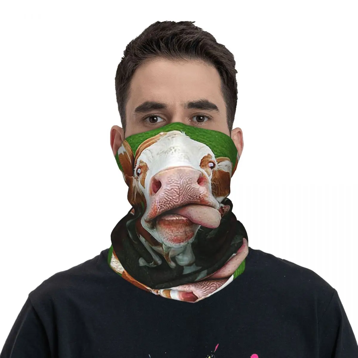 Cow Lover Funny Face Milk Pet Cute Animals Gifts with Tongue licking Bandana Neck Gaiter Wrap Scarf Multi-use Cycling Scarf