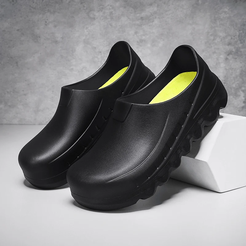 Zuecos de jardín para hombre, pantuflas impermeables, antideslizantes y resistentes al aceite, zapatos de seguridad para cocineros, para trabajar en la cocina, pescar, en hospitales y al aire libre.