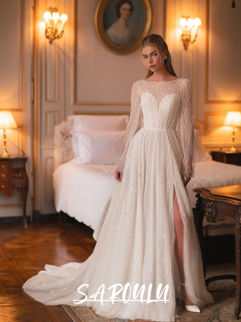 

Luxury Sequin A Line Wedding Dress Long Sleeved Charming Lace Open Back High Slit Tulle Bridal Gown With Train Customized