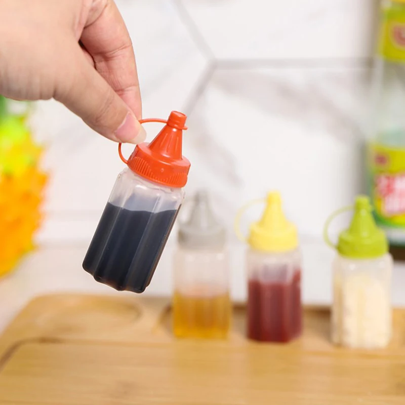 Portable Ketchup Bottle Squeezing Sauce Bottle Container Salad Dressing Case Seasoning Box Kitchen Supplies Seasoning Box