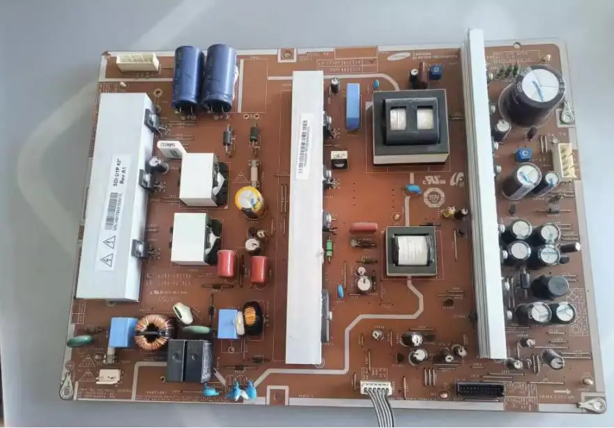 لوحة إمداد بالطاقة لـ pw42m69 p42618nhd ، tspf3651a