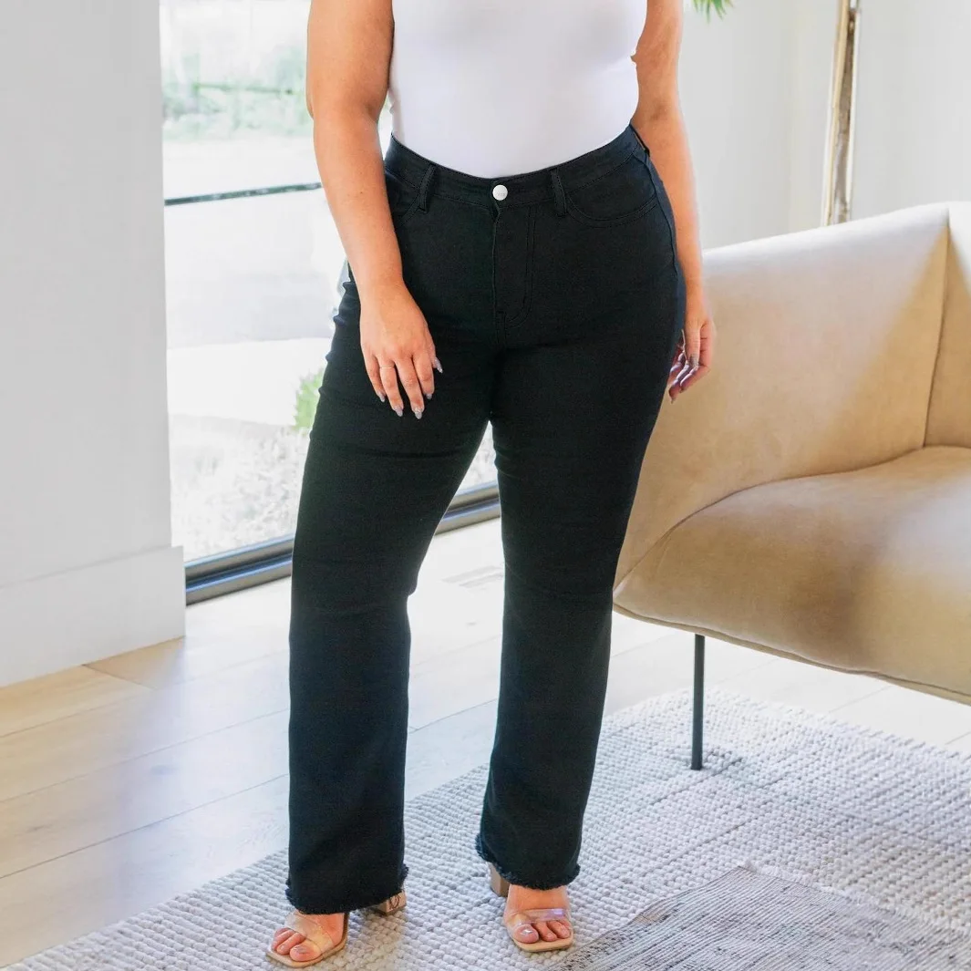 جينز نسائي أسود مقاس كبير، كاجوال قابل للتمدد، حاشية متدرجة، ساق مستقيمة، مناسب للتنقل في الربيع والخريف. #2