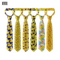 Corbata de moda para adultos, 8cm de ancho, poliéster, dibujos animados, serie de patos amarillos, accesorios bonitos, diseño novedoso, moda de negocios para boda, Gravata