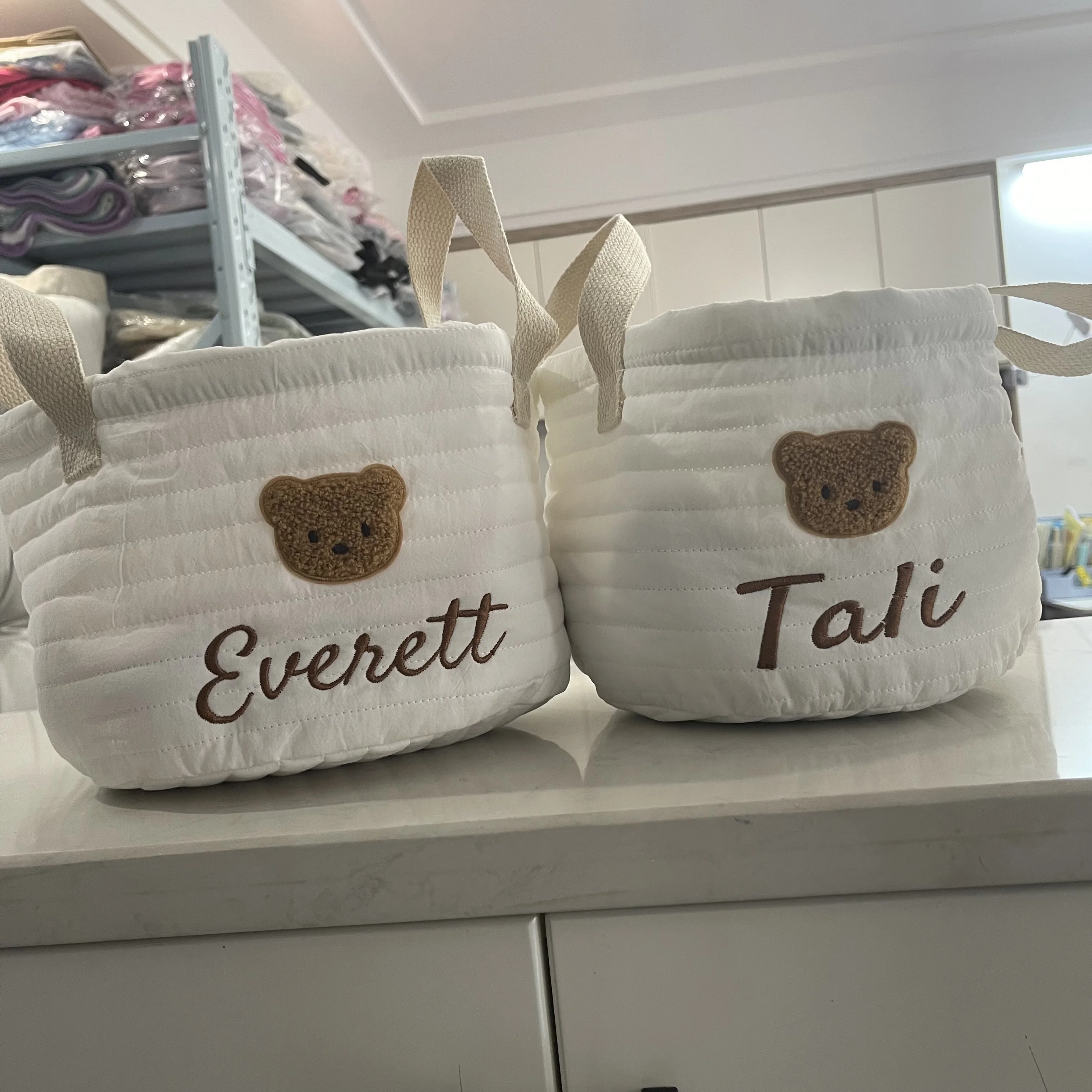 

Personalized Custom Cute Bear Storage Basket Embroidered Baby Supplies Storage Bag Newborn Diaper Sorting Basket Gift Pack