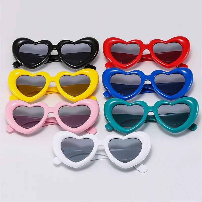 Retro Heart-shaped Sunglasses Y2K Candy Color Women Luxury Sun Glasses Fashion Unique Wide Legs Punk Trending Sun Glasses UV400