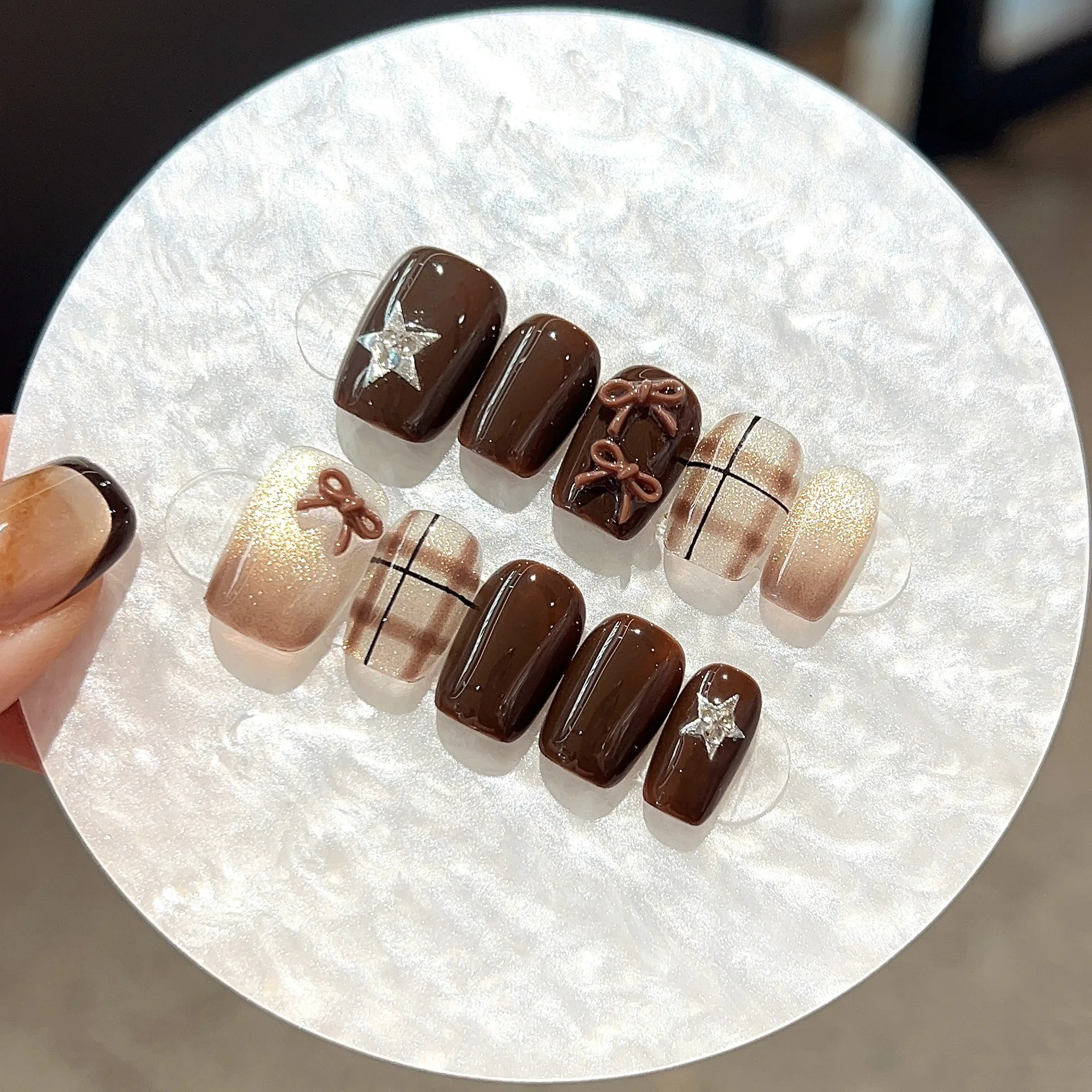 

10pcs Short Square Handmade Nails Brown Stripes Press on Nail Gradient Cat's Eye Pure Desire Full Coverage Nail Tips for Women