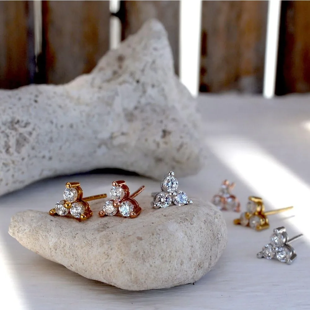 

2 пары серег-гвоздиков из серебра 925 пробы с муассанитом, сертифицированным GRA, с позолотой 18K, миниатюрные, в форме молнии, для женщин