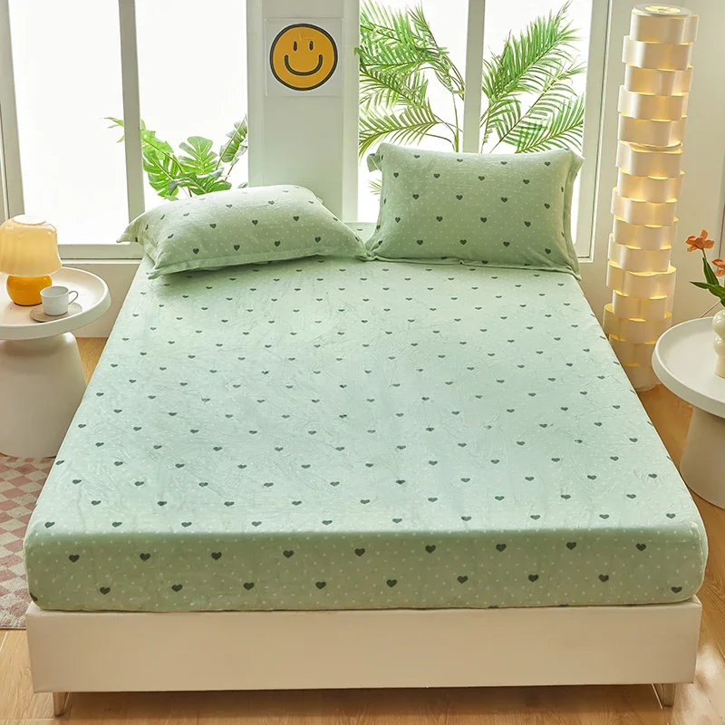 New 2024 Autumn/winter Item Fitted Sheet  High Weight Milk Fleece Printed Bedspread Thickened Thermal Mattress Cover 120x200