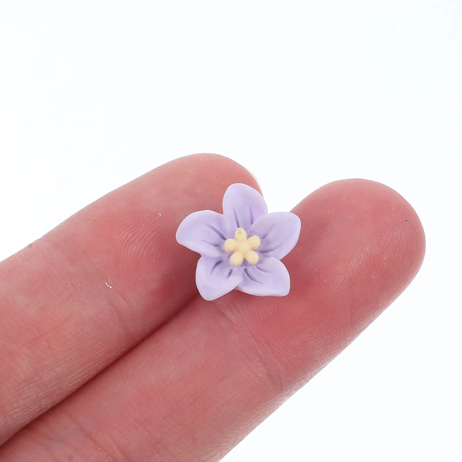 

50Pcs Resin Flower Flatback Charms Floral Embellishments DIY Phone Case Hairband Craft Decoration Charms for Jewelry Making