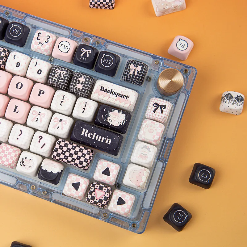 

Cute and Fashionable Girl Theme Keycaps Set PBT MOA Profile Custom Original Handmade Keycaps for Mechanical Keyboard Gift DIY