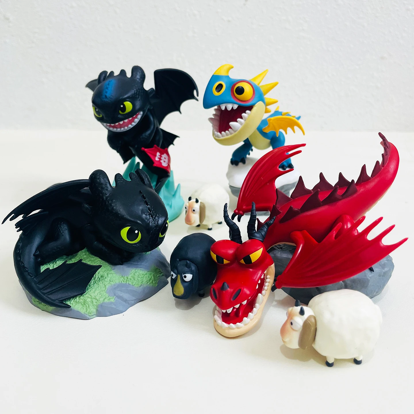 

Authentic New 'How To Train Your Dragon' Blind Box - Night Fury Collectible Figures Toothless Poseable Toy & Display Decor