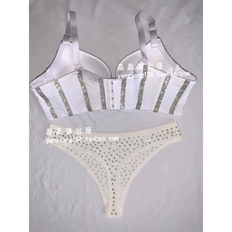 Customized Female Singer Steel Tube Bellydance Sparkling Diamond Handmade Hot Stamping Performance Stage Bra Large Size