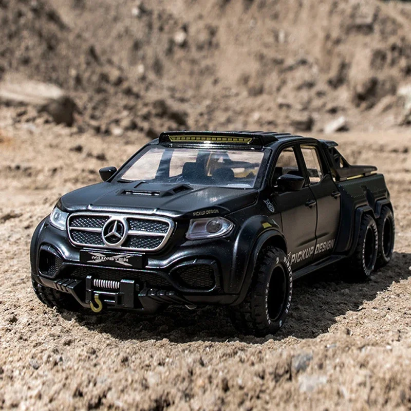 Modellino di auto in lega pressofuso di 1:28 Benz X-Class 6 x6 fuoristrada Voiture in miniatura con suono e luce auto giocattolo ragazzo