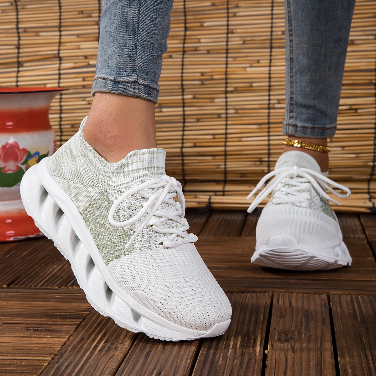 Men's Spring and Autumn Mesh Breathable Lightweight Soft-Soled Comfortable Sneakers Fly-Knit Sock-Style Blade Sole Casual Shoes