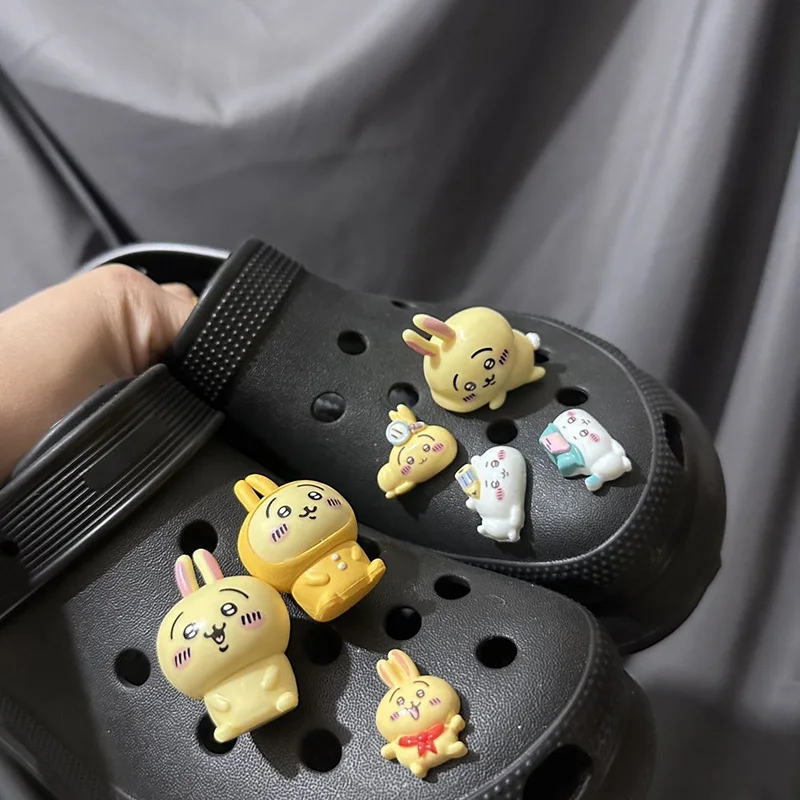 7pcs New Cartoon Chikawa Shoesflower Sanrio Usage Hole Shoes Buckle Cute Little Eight Shoes Buckle Decorative Accessories