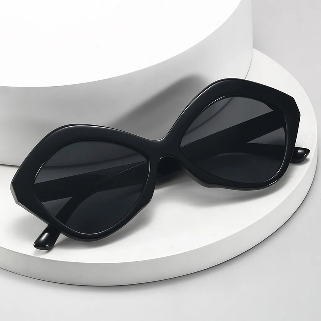 Cat Eye Sunglasses Chunky Frame Women Eyewear Sun Block Thick Frame Sun Specs Vintage Retro Fashion Goggles Ladies Travel