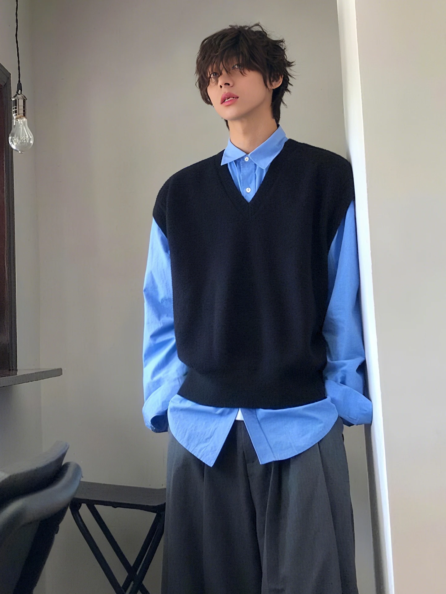 

Korean Laid-ba Knitted Vest Men Autumn Winter College Sle DK orm Outerwear V-ne f oulder Sweater Jaet