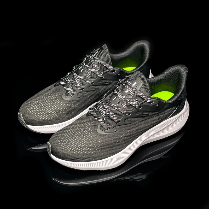 

Elevate Your Style and Performance: Trendy, Durable Board Shoes for Casual and Versatile Sportswear