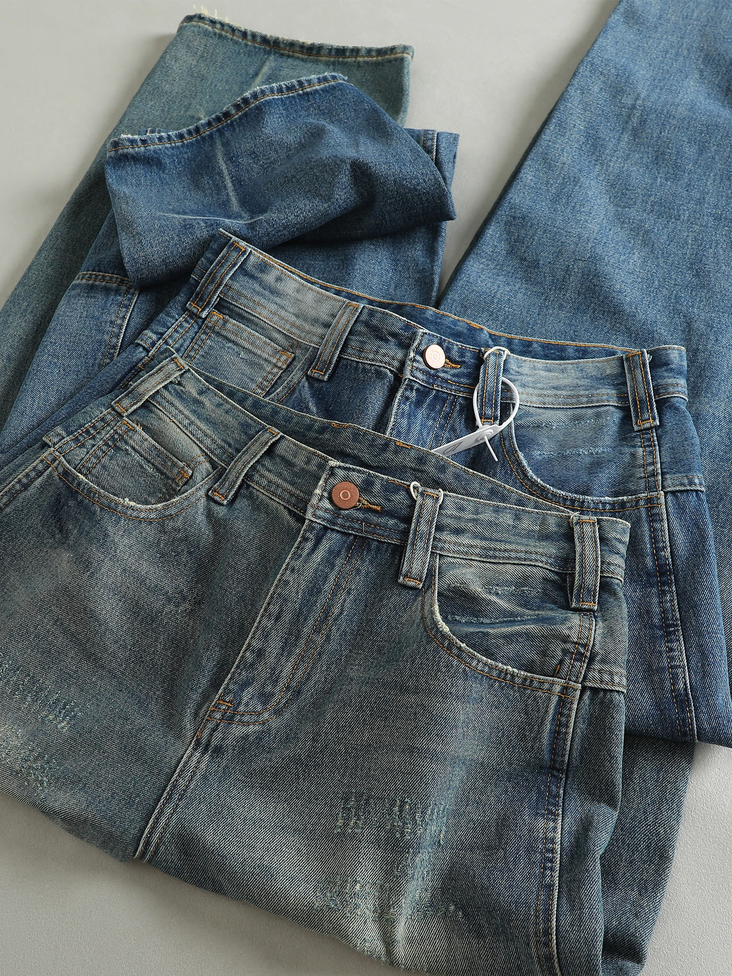 

Heavy Duty Washed Vintage American Workwear Style Loose Straight Leg Men's Jeans Cotton Polyester Blend Comfortable Breathable
