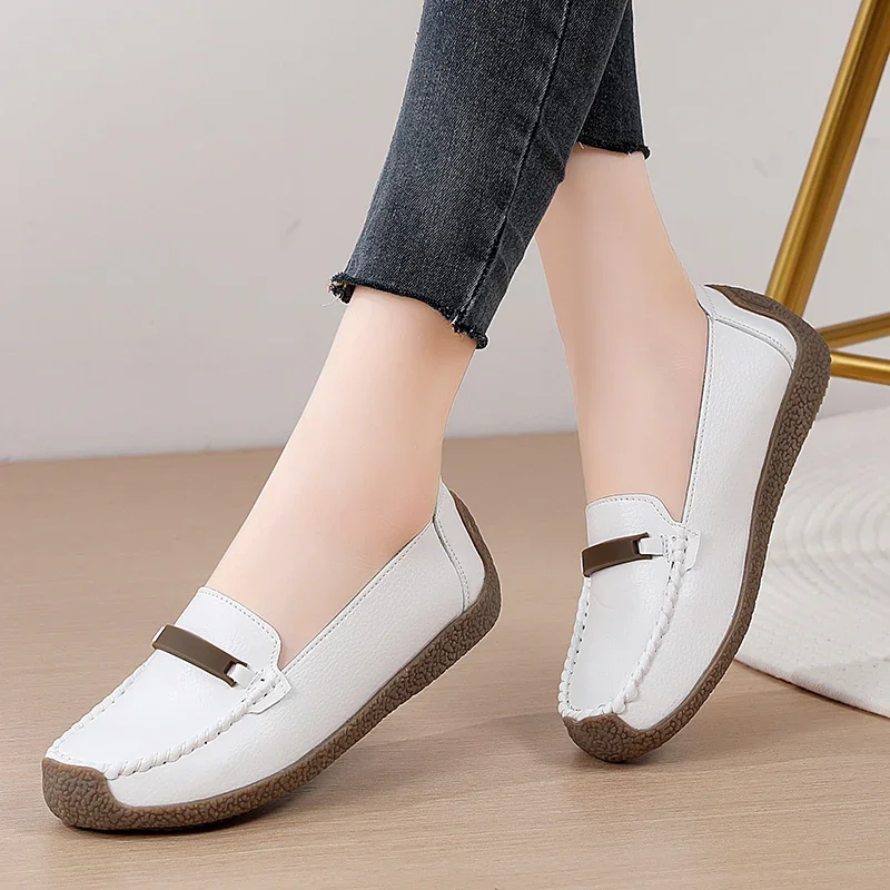 2024 New Women Casual Shoes Slip on Leather Flat Shoes Women\'s Loafers Moccasins Nurse Shoes Sneakers for Women Zapatos Mujer