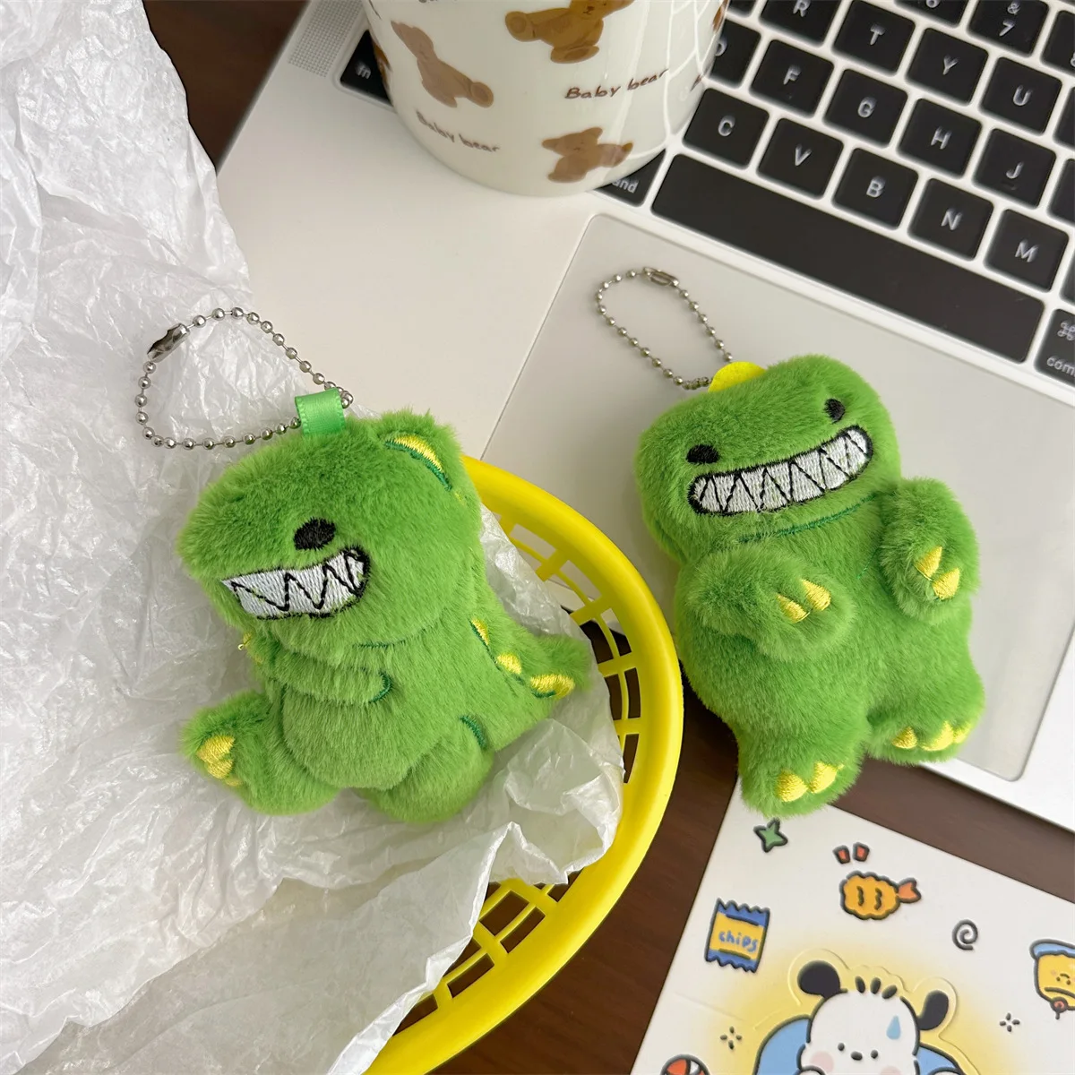 จี้รูปไดโนเสาร์ขนาดเล็ก2024ขนาดเล็กใหม่พวงกุญแจ boneka mainan ตุ๊กตาสัตว์น่ารักเครื่องประดับตุ๊กตาของขวัญคริสต์มาสสำหรับเด็ก