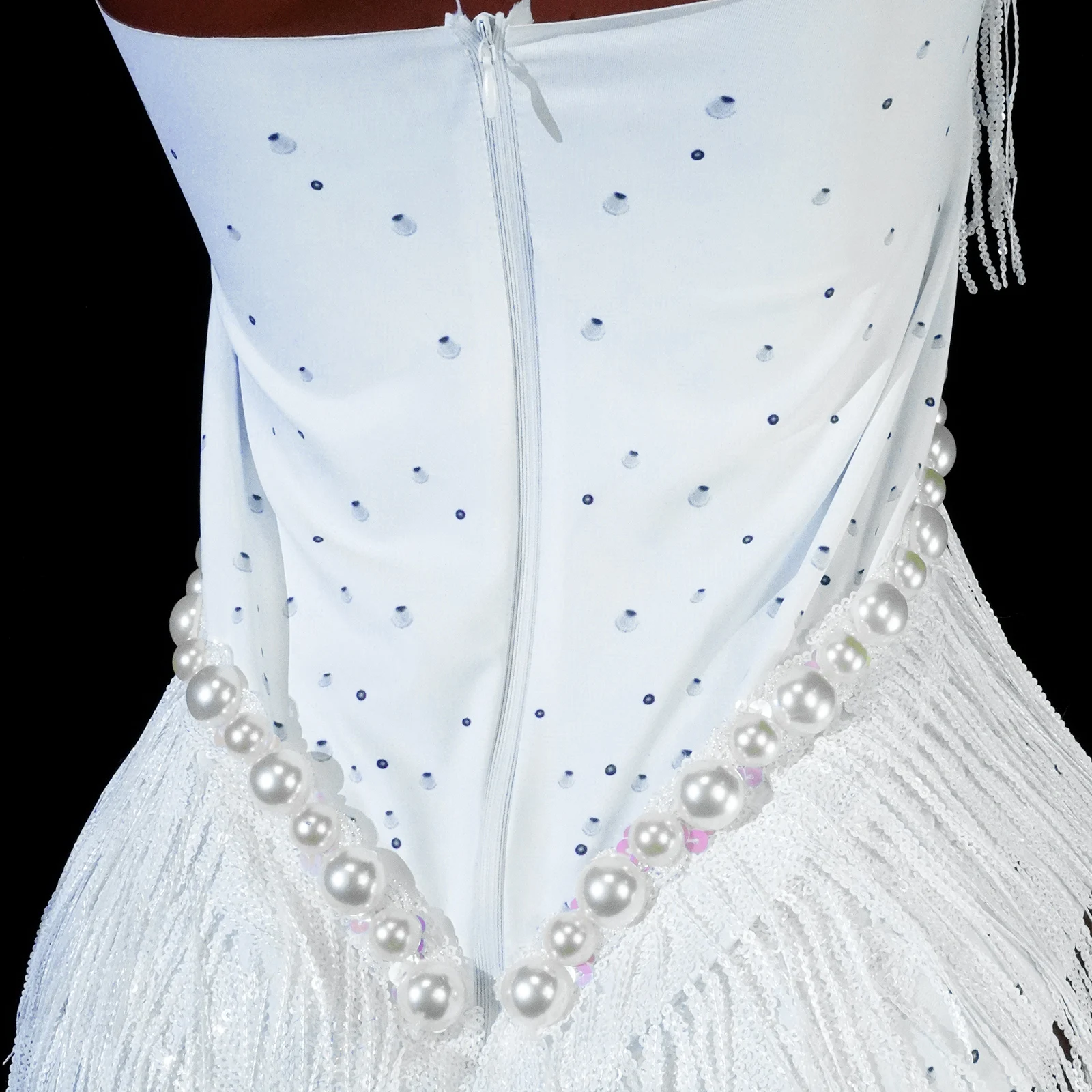 Seksowne, błyszczące body z dżetami, białe, z okrągłym dekoltem, cekinowe frędzle, trykot, strój sceniczny dla piosenkarki, tancerki, na występ, do klubu nocnego.