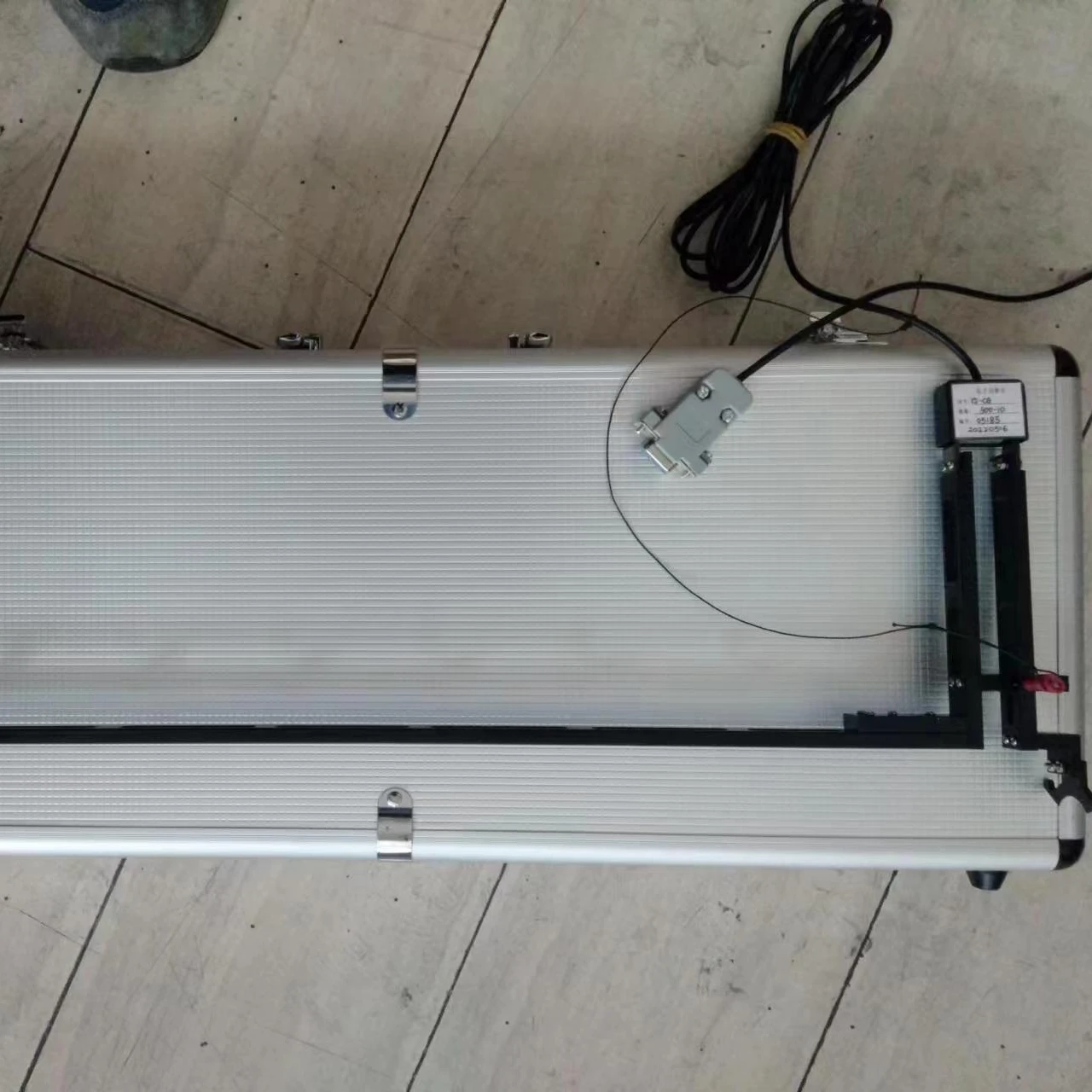 

Electronic Extensometer