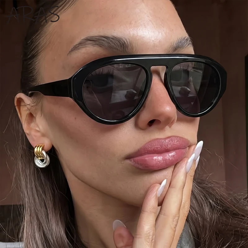 

2026 Y2K Punk Oversized Sunglasses Women Luxury Brand Trendy One-Piece Oval Sun Glasses Steampunk Vintage Flat Top Pilot Eyewear