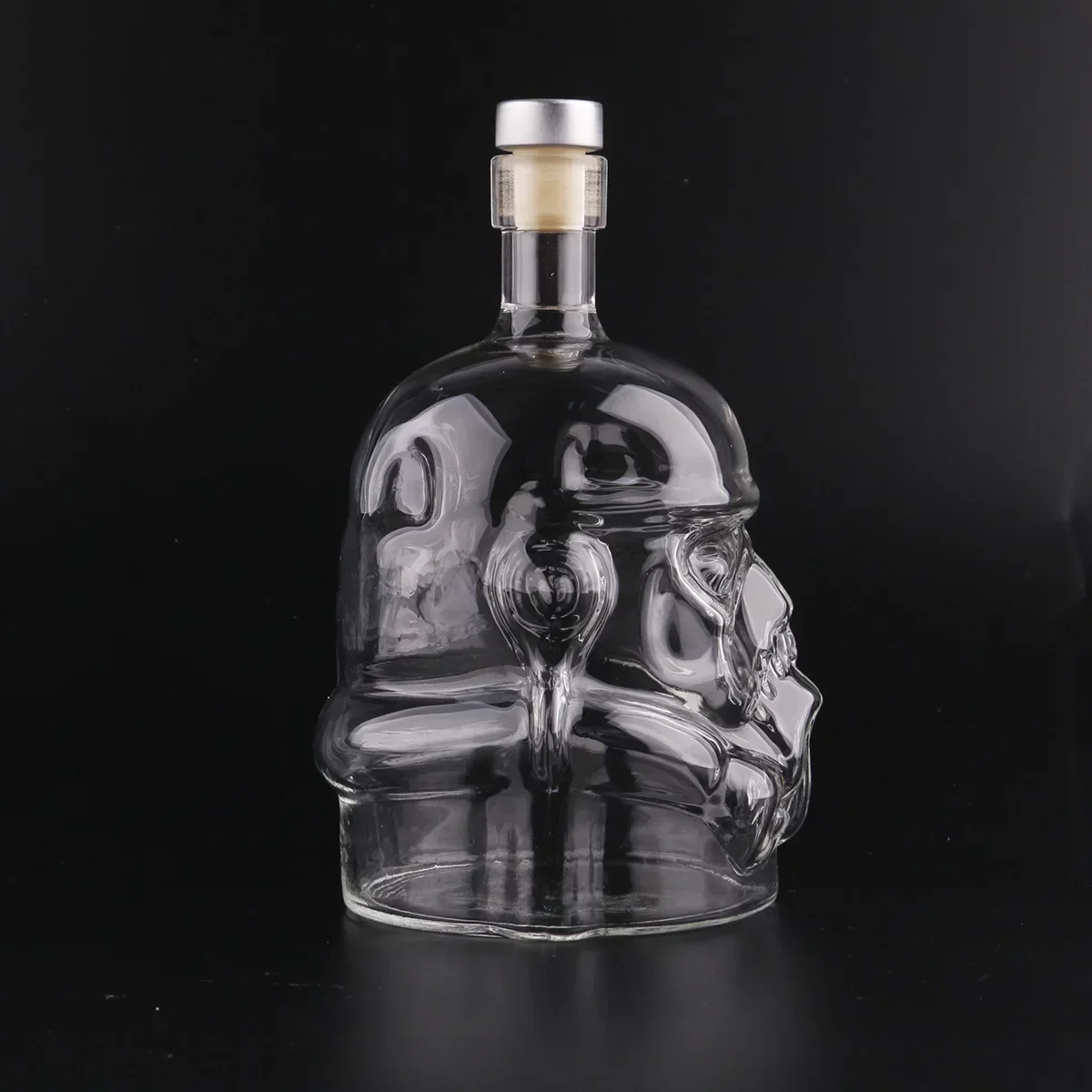 Wine Decanter with Aerator Lid,Wine Breather Carafe Decanter, Storm trooper Helmet Aerating Decanter, Glass Wine Saver